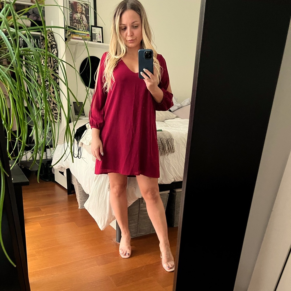 Red Dress - Picture 1 of 5